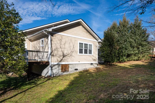 $449,000 | 32 White Fox Drive, Fletcher, NC 28732