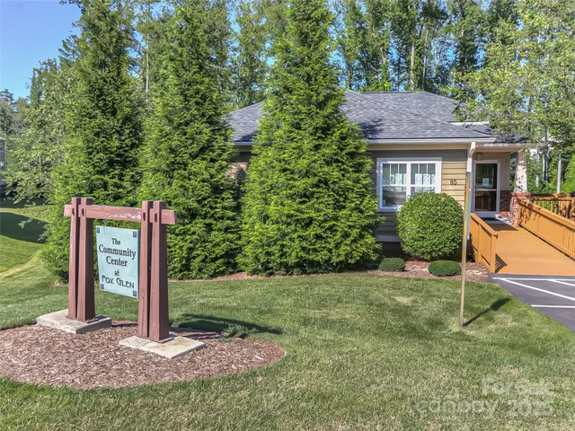 $449,000 | 32 White Fox Drive, Fletcher, NC 28732