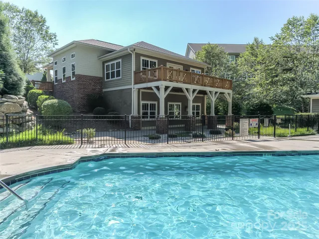 $449,000 | 32 White Fox Drive, Fletcher, NC 28732