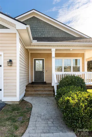 $449,000 | 32 White Fox Drive, Fletcher, NC 28732
