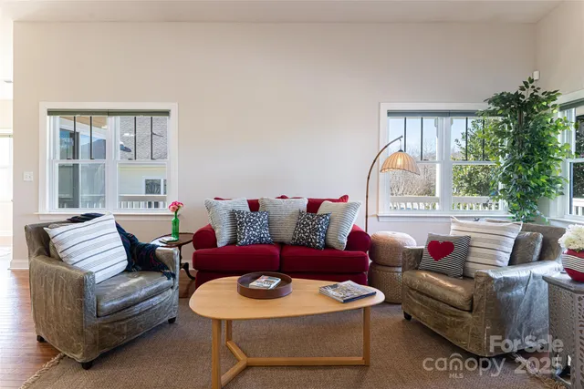 $449,000 | 32 White Fox Drive, Fletcher, NC 28732