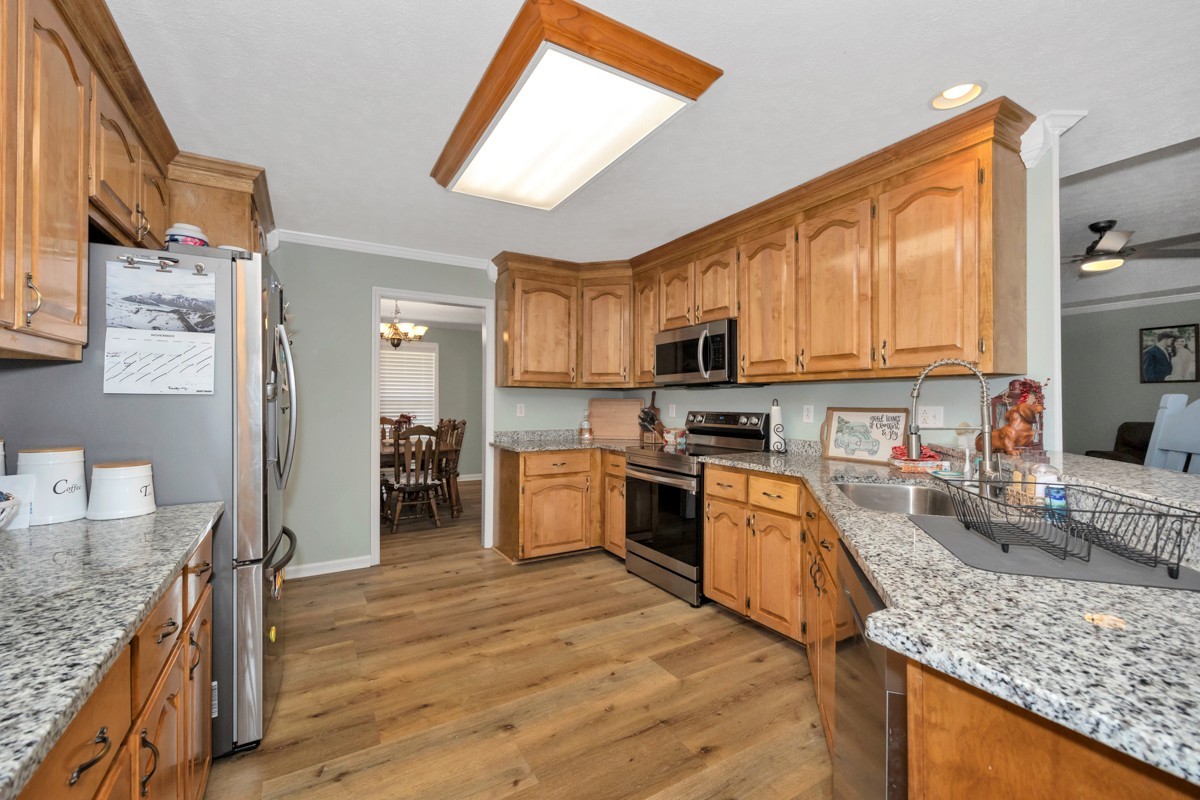 1803 Nella Drive Athens, AL 35611 - Photo 13 of 48