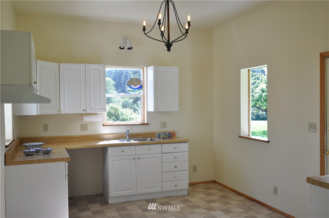 1821 Ferry Road Lopez Island, WA 98261 - Photo 8 of 17