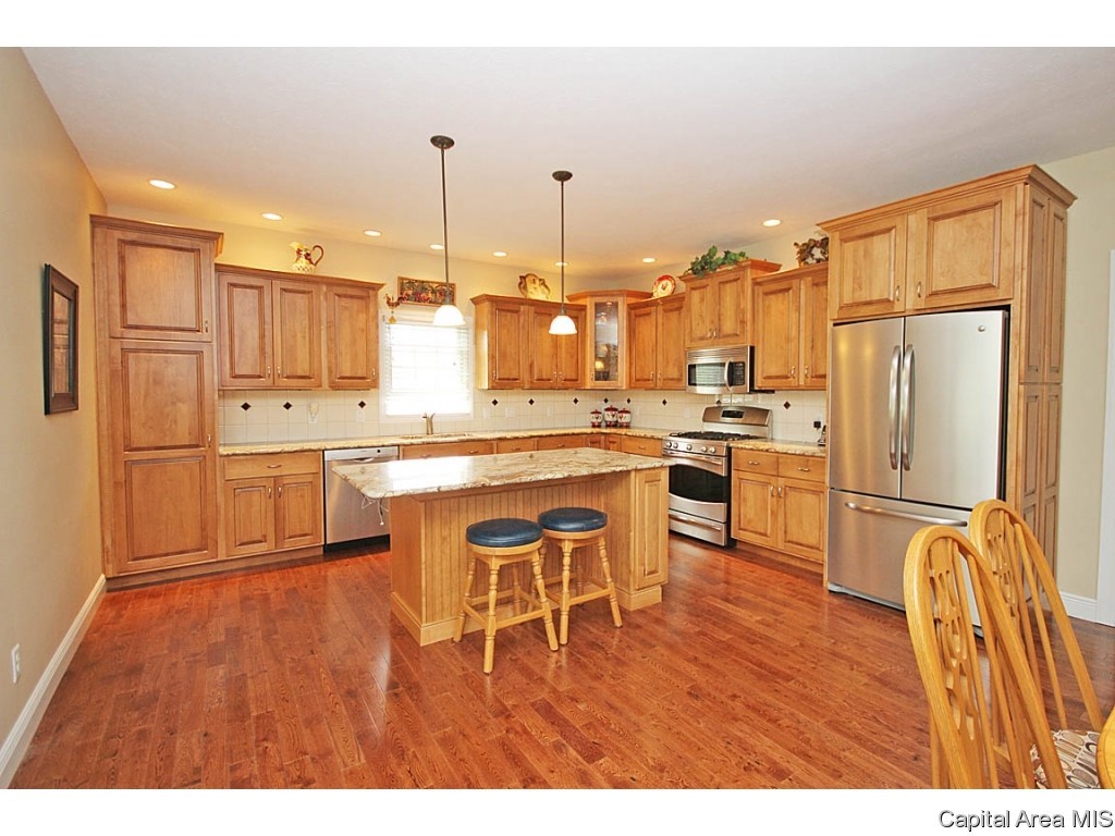 604 Catskill Drive Springfield, IL 62711 - Photo 7 of 28 Gallery Image 7