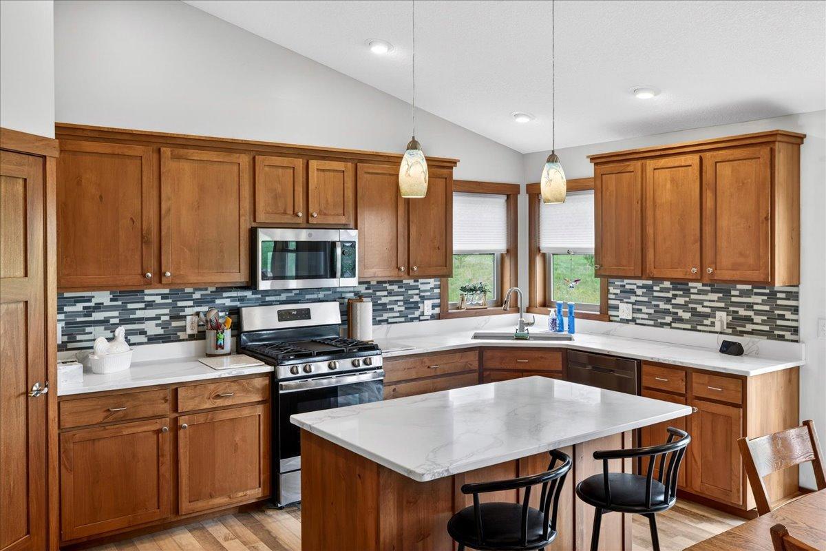 364 Prairie Road New Richmond, WI 54017 - Photo 7 of 38