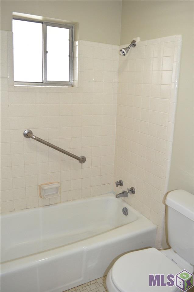 1868 Shawn Drive Baton Rouge, LA 70806 - Photo 10 of 20 Gallery Image 10