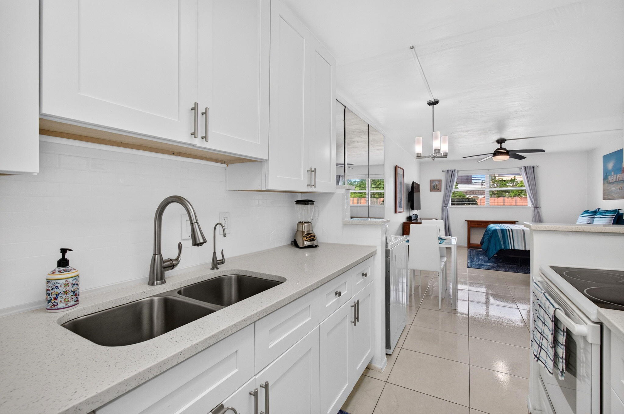 550 Southwest 2nd Avenue, Unit 125 Boca Raton, FL 33432 - Photo 13 of 51 Open Kitchen