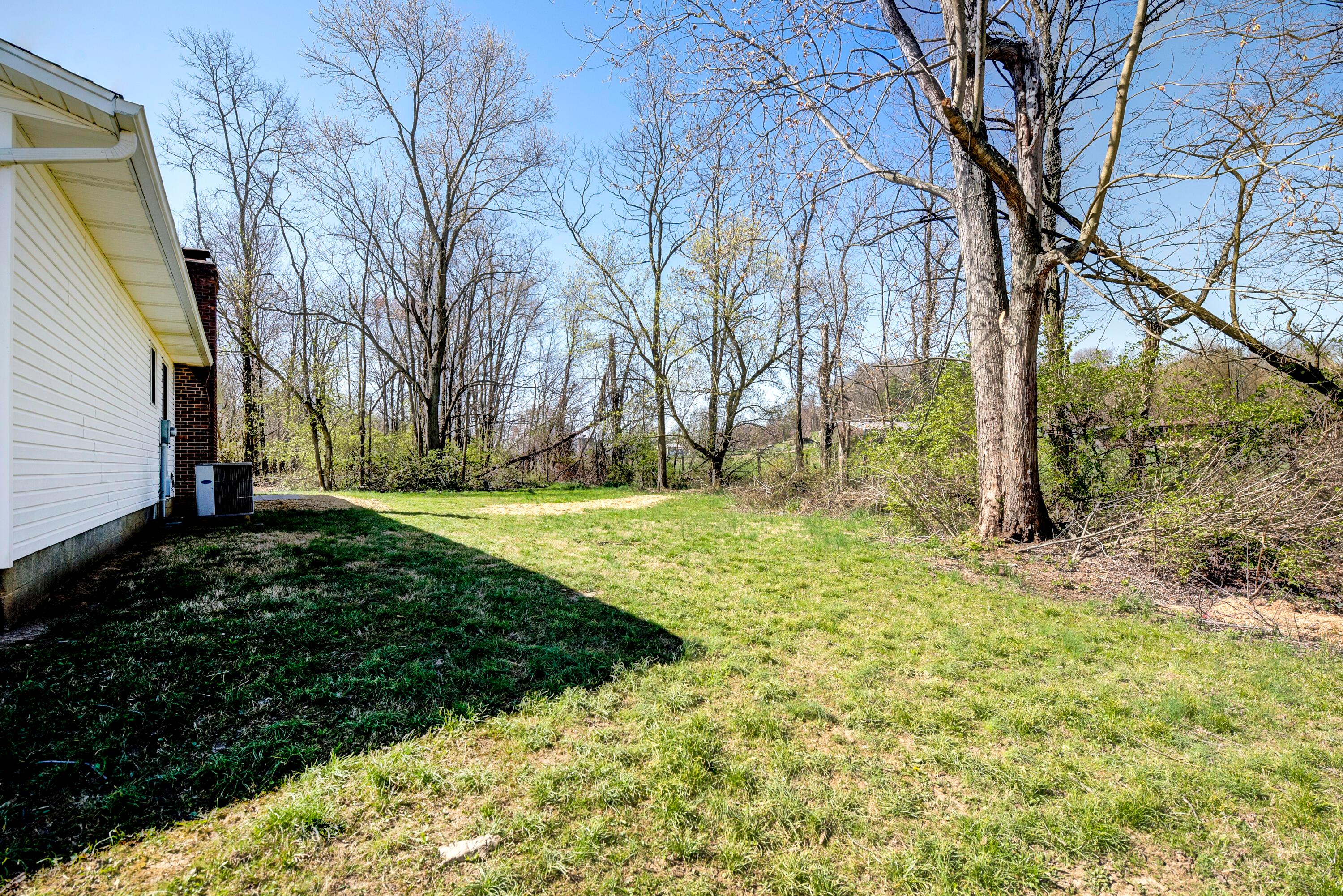 7900 Benson Road Northwest Carroll, OH 43112 - Photo 25 of 28 Side Yard