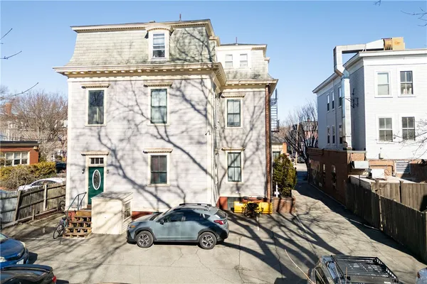 $1,650 | 322 Broadway, Unit 6, Providence, RI 02909