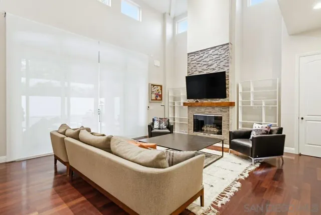 $4,250,000 | 5247 Ocean Breeze Court, San Diego, CA 92109