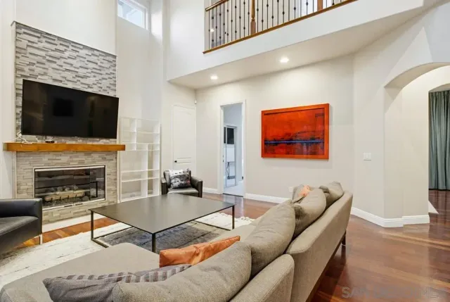 $4,250,000 | 5247 Ocean Breeze Court, San Diego, CA 92109