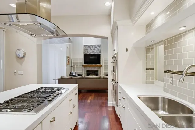 $4,250,000 | 5247 Ocean Breeze Court, San Diego, CA 92109