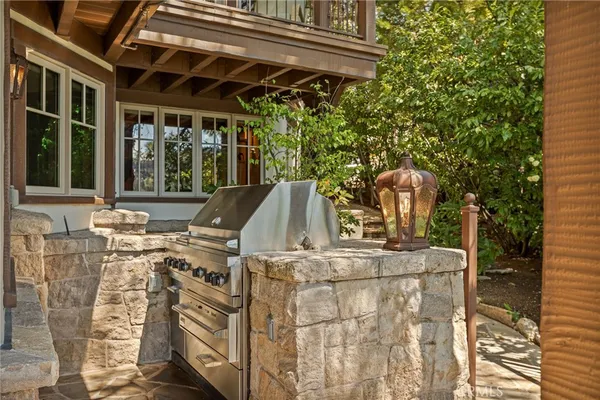 $9,250,000 | 28089 Point Hamiltair Lane, Lake Arrowhead, CA 92352