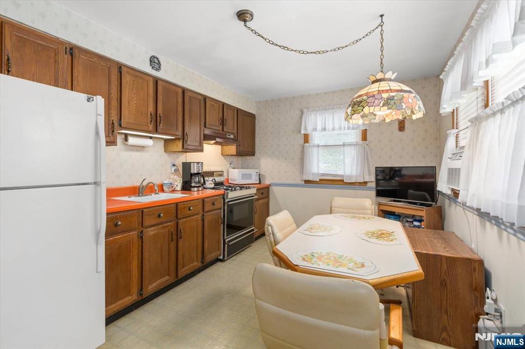 209 Washington Avenue Rutherford, NJ 07070 - Photo 9 of 24