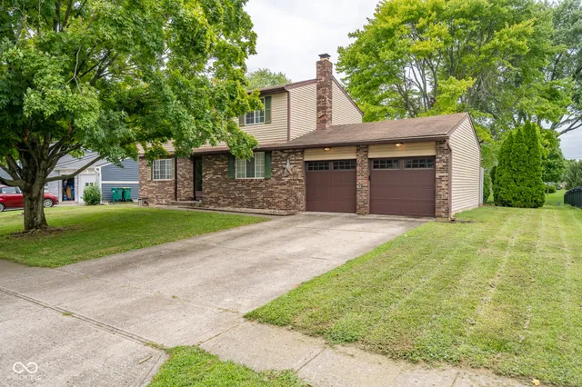 $260,000 | 504 Brentwood Drive East, Plainfield, IN 46168