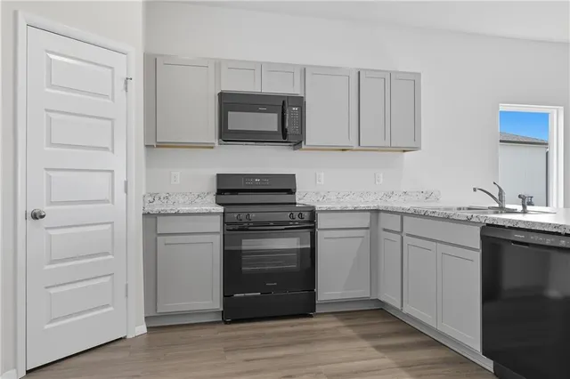 $309,915 | 37766 West 208th Terrace, Edgerton, KS 66021