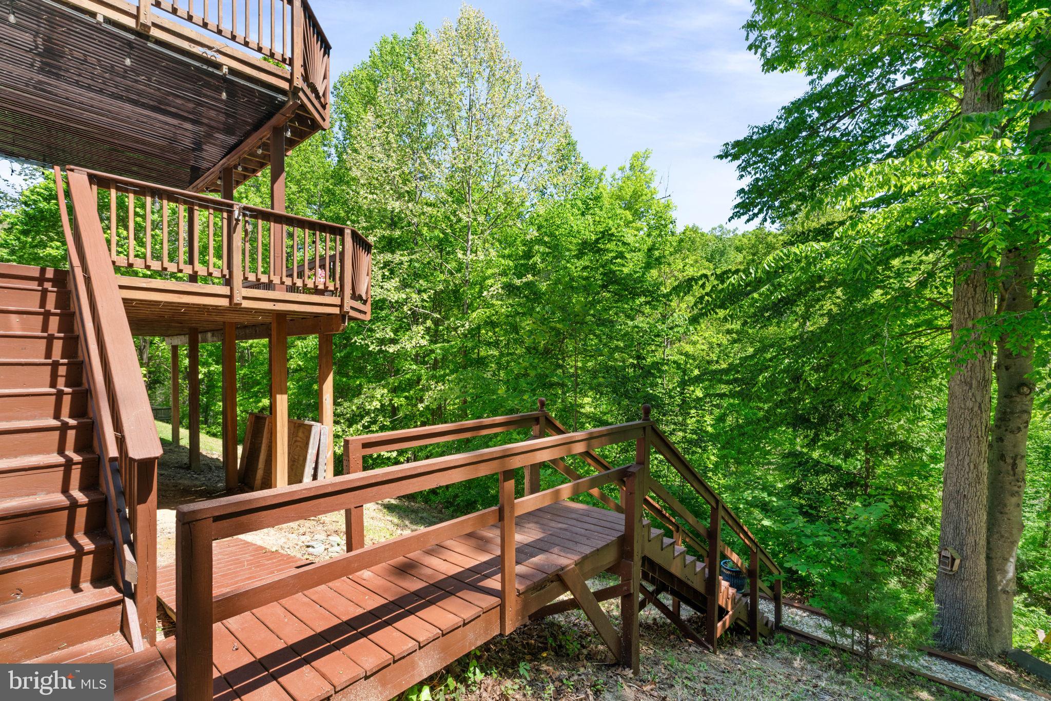 8000 Pohick Road Springfield, VA 22153 - Photo 75 of 85 Stairs off Deck