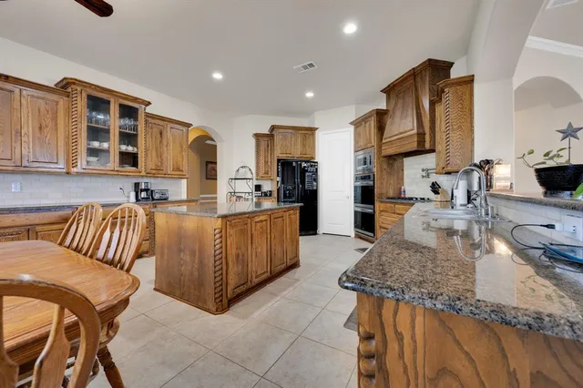 $819,999 | 415 Breezeway Court, Cedar Hill, TX 75104