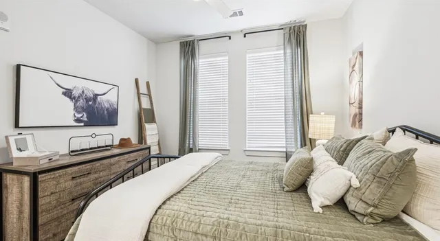 $2,050 | 4600 East McKinney Street, Unit 5317, Denton, TX 76208