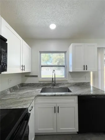 $1,900 | 7911 Aden Loop, New Port Richey, FL 34655