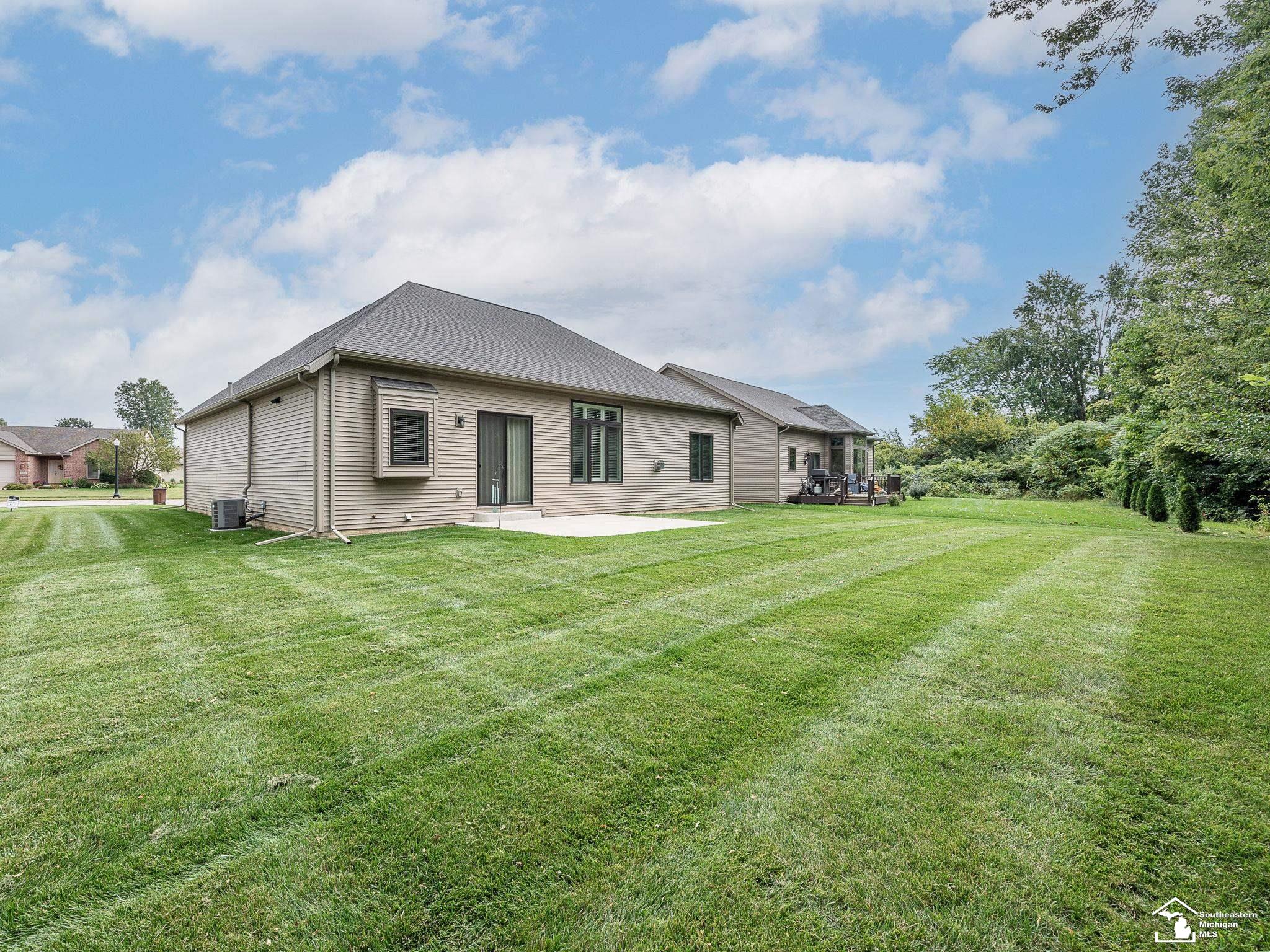 545 Rose Crest Monroe, MI 48162 - Photo 34 of 44