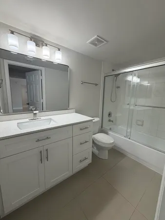 $2,450 | 5031 Wiles Road, Unit 203, Coconut Creek, FL 33073