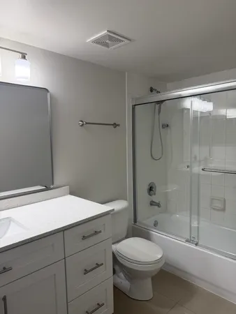 $2,450 | 5031 Wiles Road, Unit 203, Coconut Creek, FL 33073