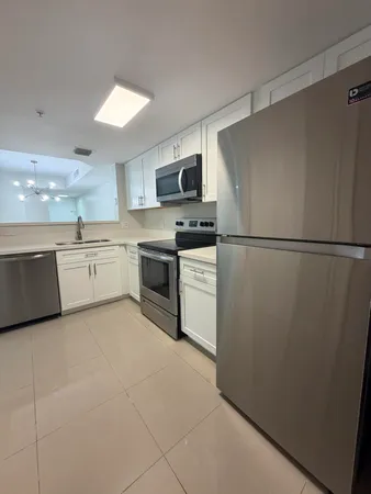 $2,450 | 5031 Wiles Road, Unit 203, Coconut Creek, FL 33073