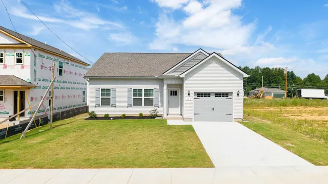 $289,990 | 40 Stonehenge Lane, Manchester, TN 37355