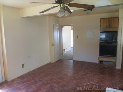 14731 Agnes Avenue Eastpointe, MI 48021 - Photo 13 of 13