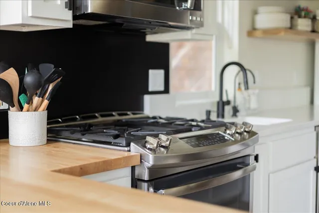 $569,000 | 232 Pomrankey Lane, Dover, ID 83825