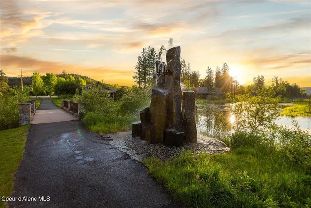 $569,000 | 232 Pomrankey Lane, Dover, ID 83825