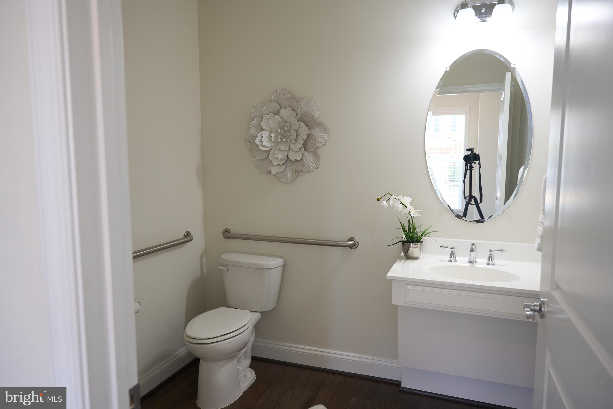 22552 Windsor Locks Square Ashburn, VA 20148 - Photo 5 of 33