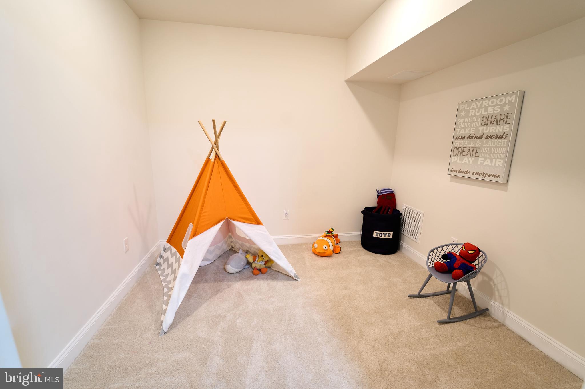 22552 Windsor Locks Square Ashburn, VA 20148 - Photo 6 of 33