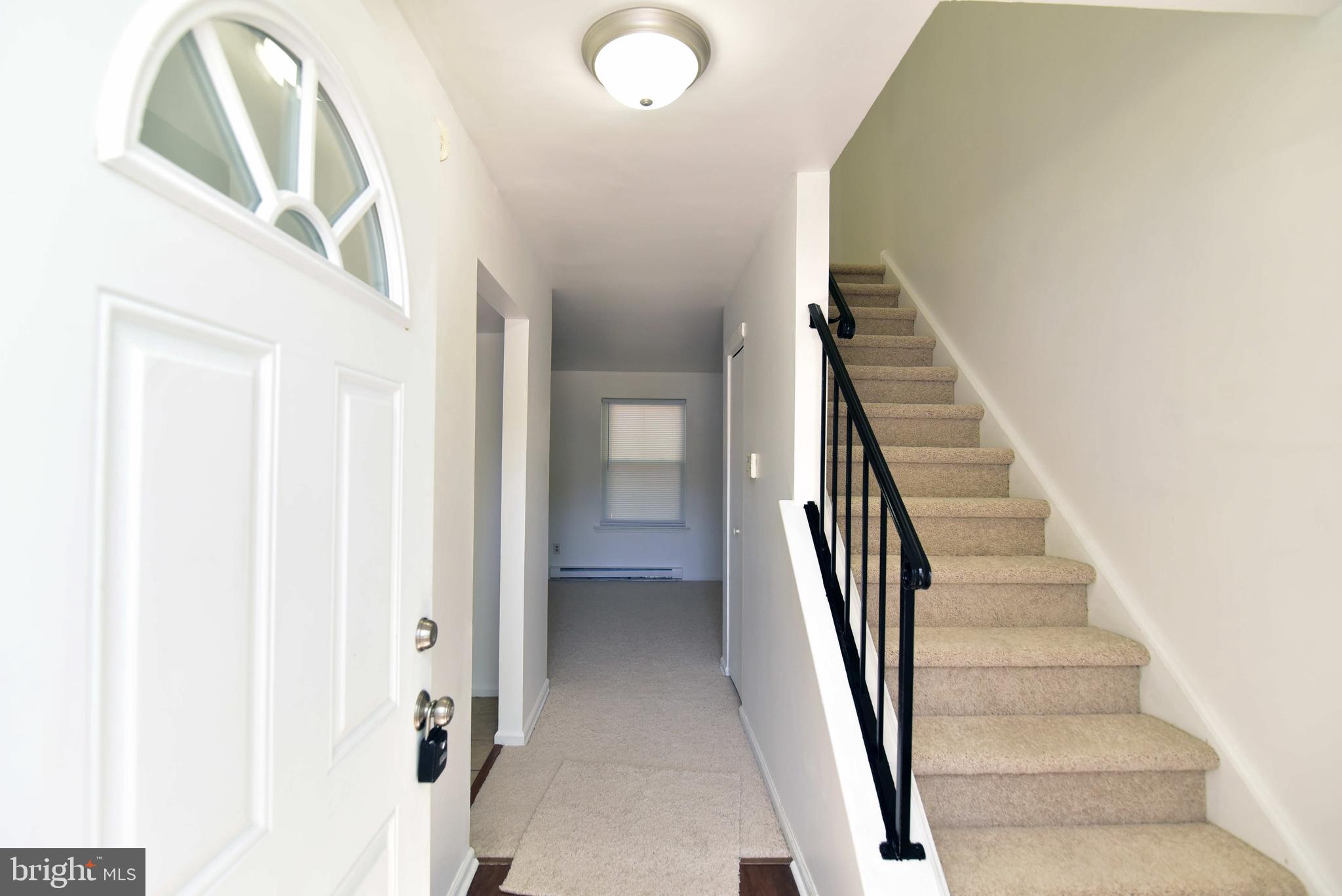 28 Yorkshire Road Sicklerville, NJ 08081 - Photo 4 of 22 Gallery Image 4