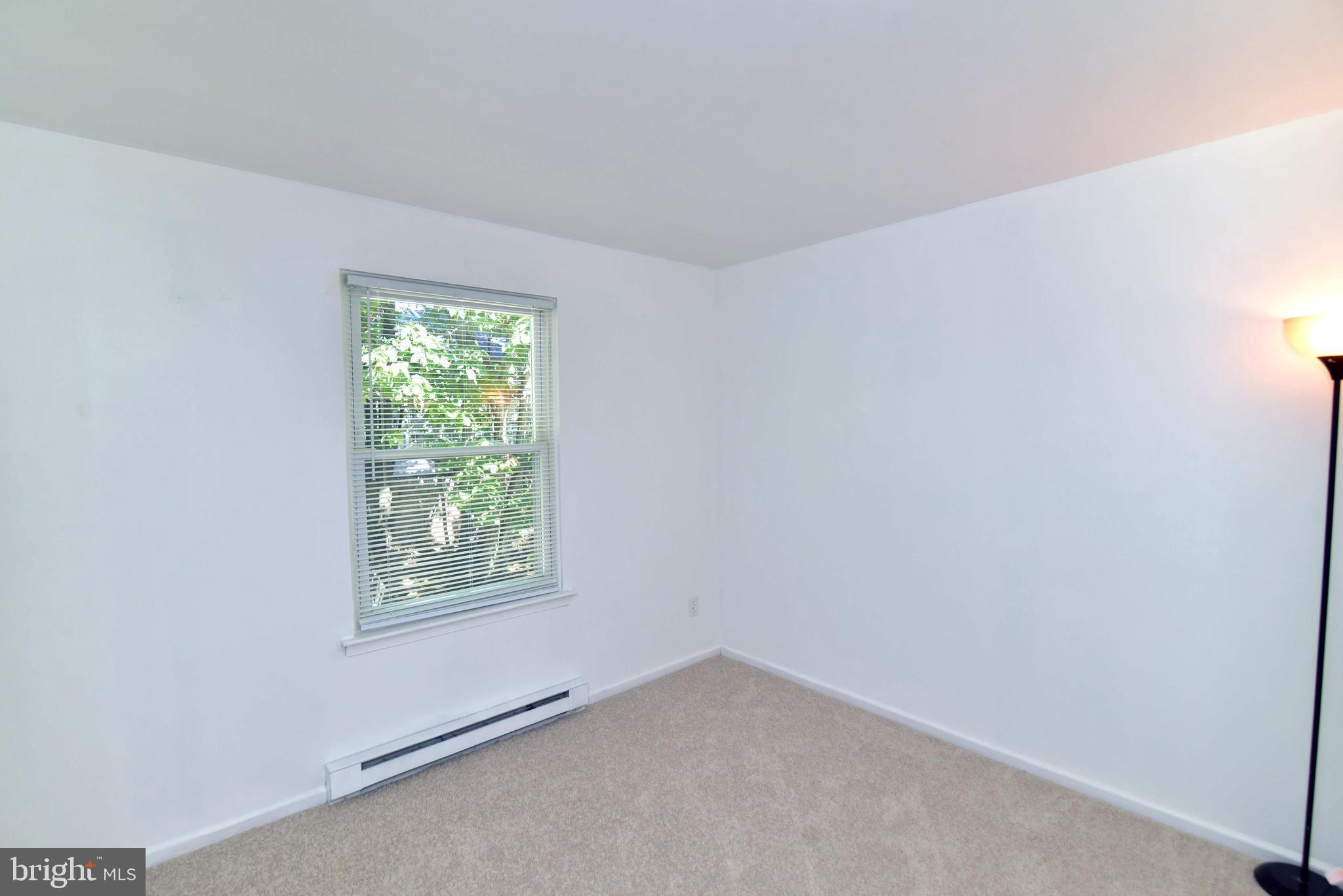 28 Yorkshire Road Sicklerville, NJ 08081 - Photo 7 of 22 Gallery Image 7