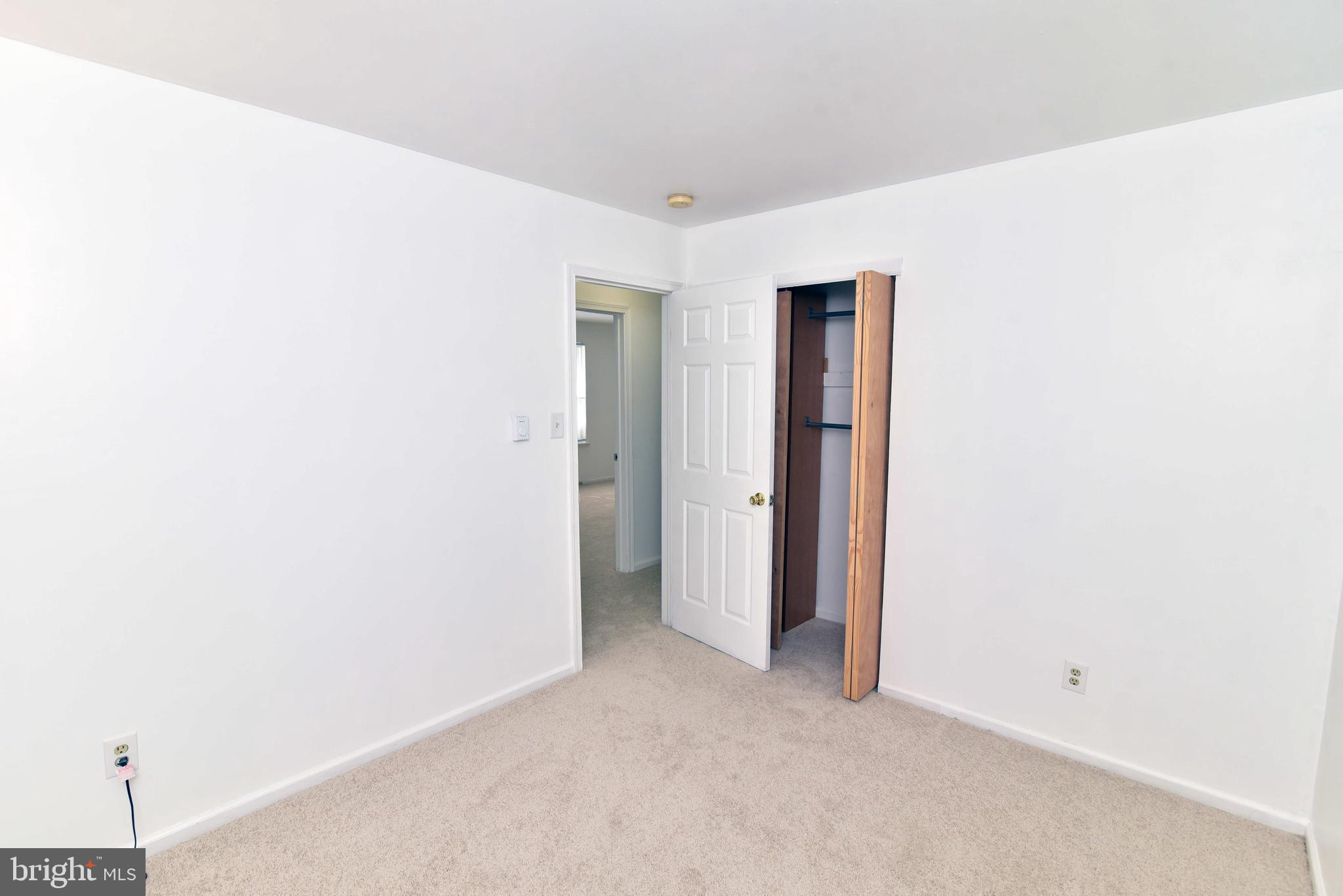 28 Yorkshire Road Sicklerville, NJ 08081 - Photo 8 of 22 Gallery Image 8