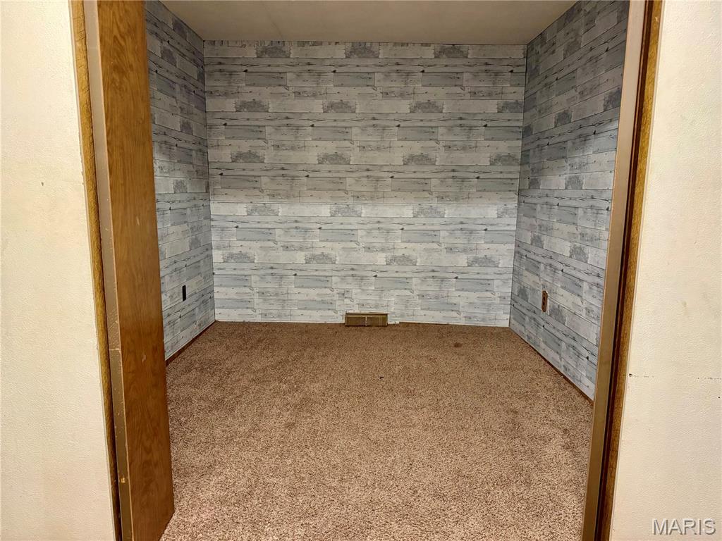 2 French Quarter Belleville, IL 62223 - Photo 13 of 24