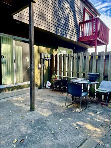 $65,000 | 2 French Quarter, Belleville, IL 62223