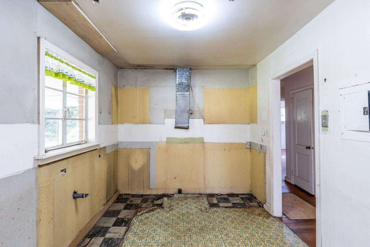 4104 Reavis Road Raleigh, NC 27606 - Photo 12 of 29 Photo 12