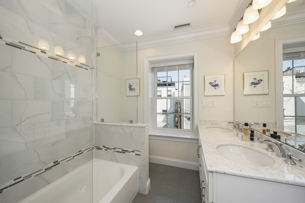 31 Mt Vernon Street, Unit 2 Boston, MA 02129 - Photo 14 of 25