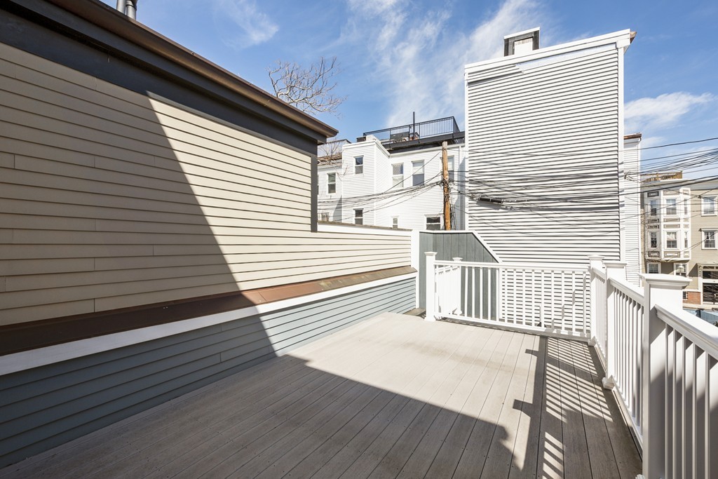 31 Mt Vernon Street, Unit 2 Boston, MA 02129 - Photo 18 of 25