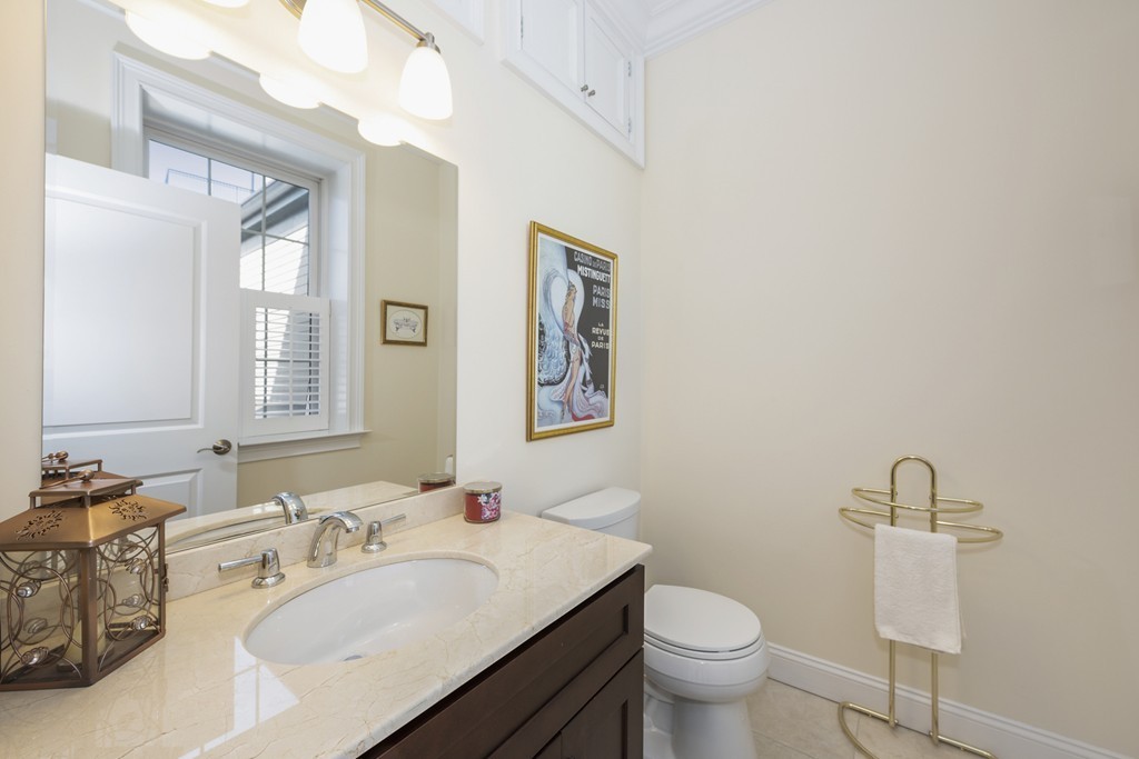 31 Mt Vernon Street, Unit 2 Boston, MA 02129 - Photo 8 of 25
