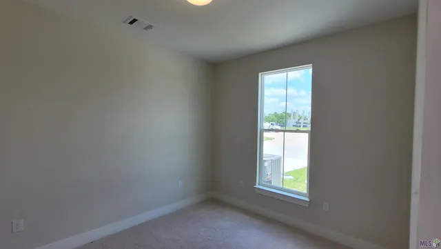 $1,950 | Undisclosed Address, Zachary, LA 70791