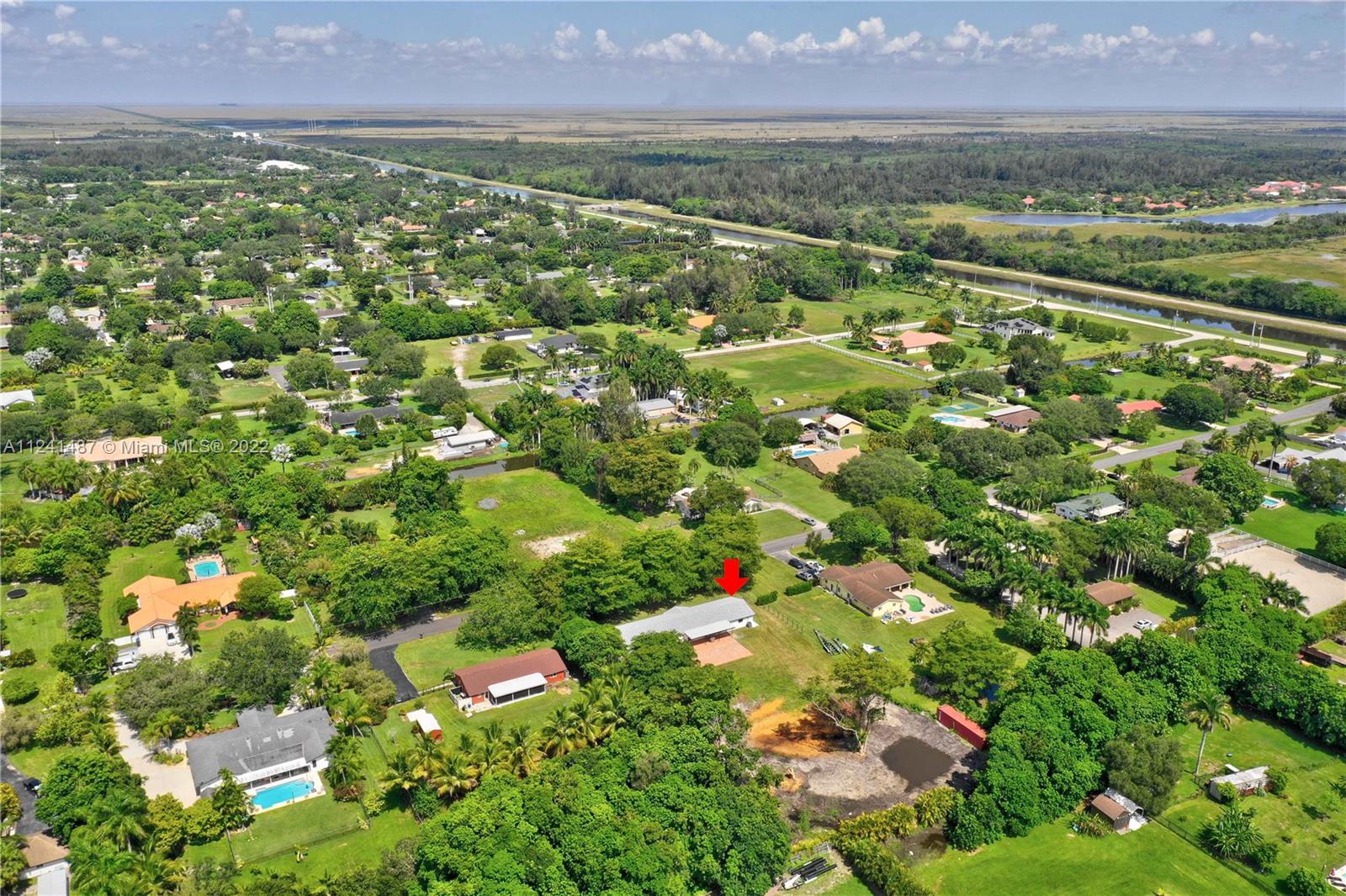 4860 Southwest 196th Lane Southwest Ranches, FL 33332 - Photo 29 of 59 Gallery Image 29