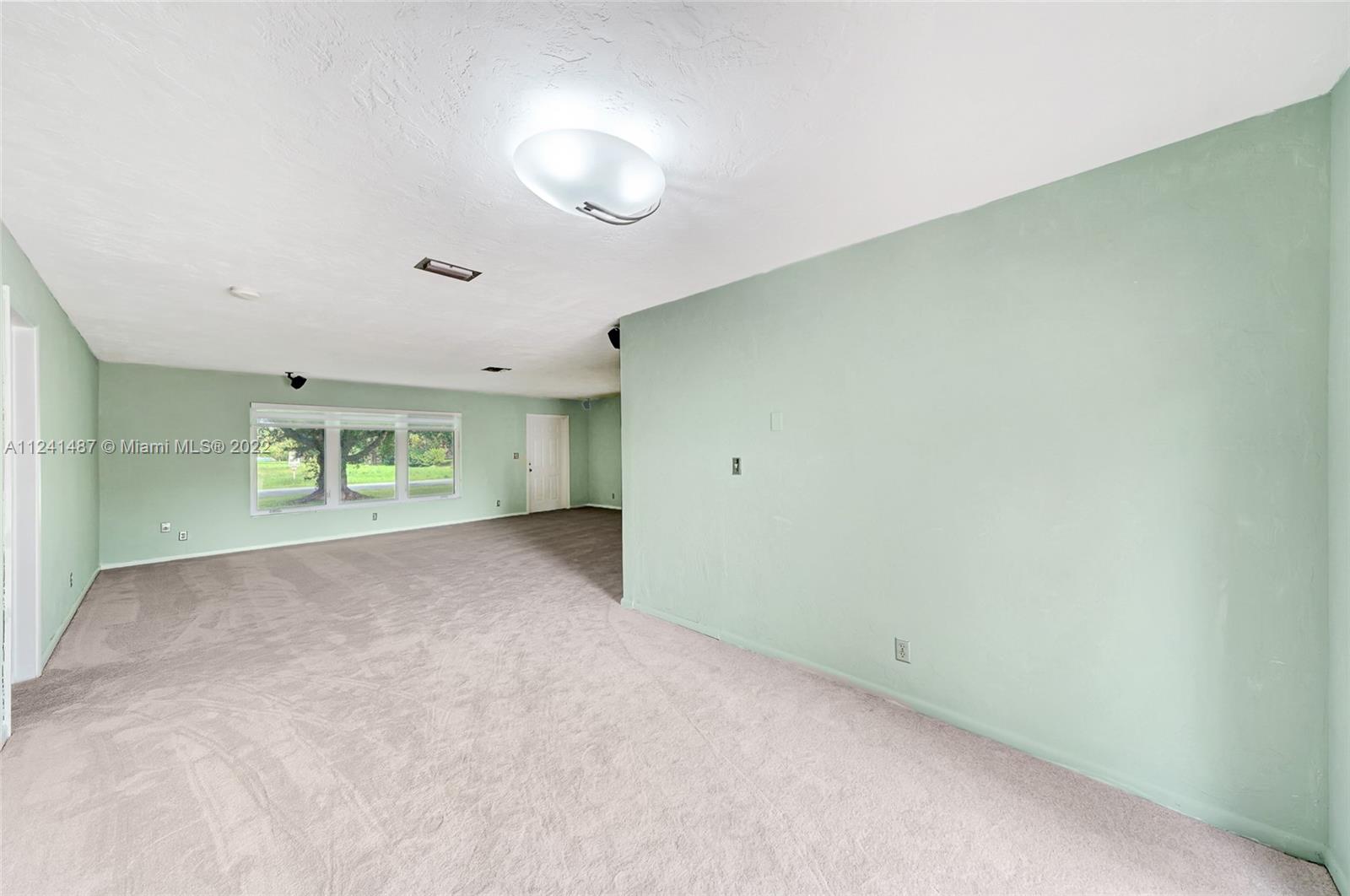 4860 Southwest 196th Lane Southwest Ranches, FL 33332 - Photo 35 of 59 Gallery Image 35