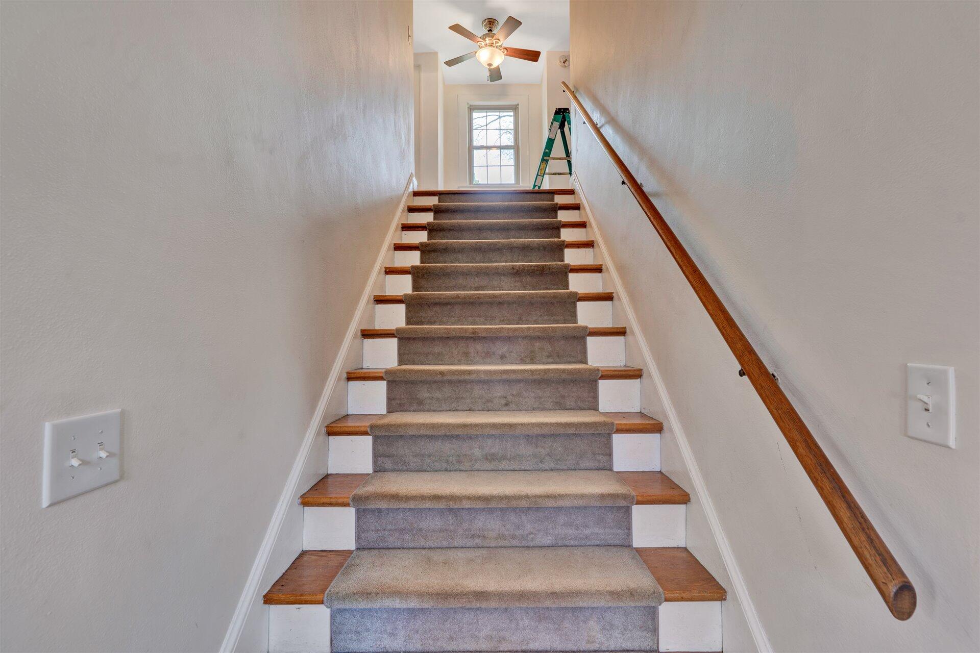 1827 Warrington Road Southwest Roanoke, VA 24015 - Photo 8 of 21 10-DSC1088