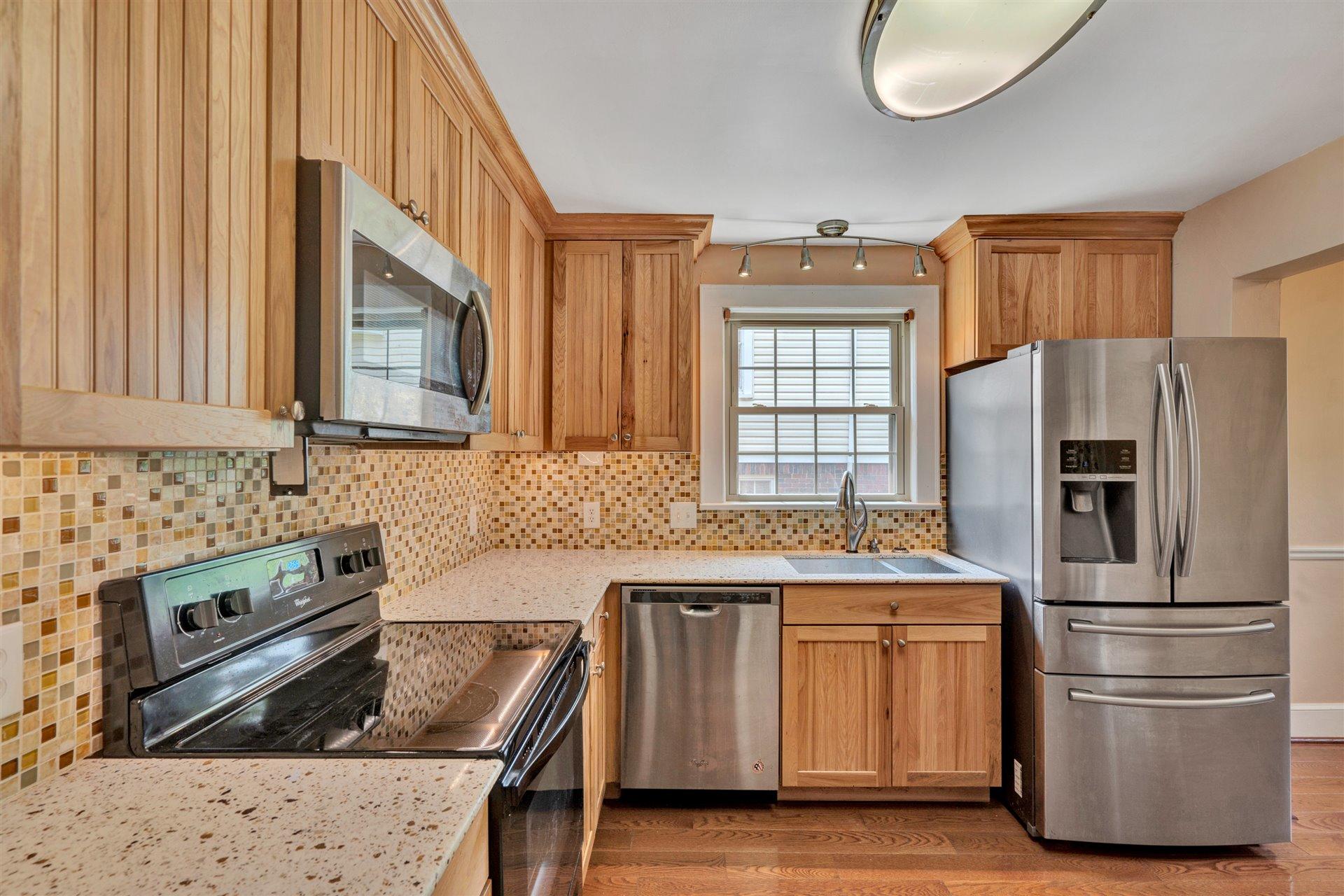 1827 Warrington Road Southwest Roanoke, VA 24015 - Photo 10 of 21 13-DSC1097