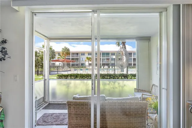 $2,450 | 4500 North Federal Highway, Unit 150F, Lighthouse Point, FL 33064