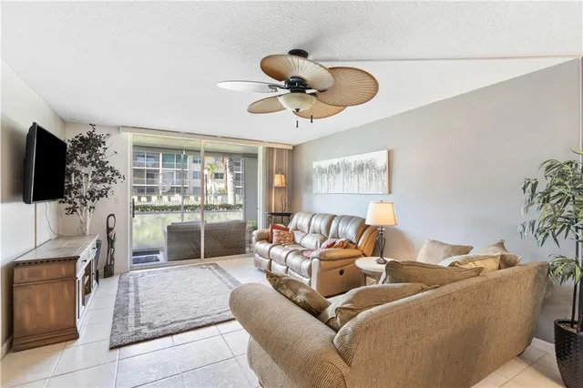 $2,450 | 4500 North Federal Highway, Unit 150F, Lighthouse Point, FL 33064